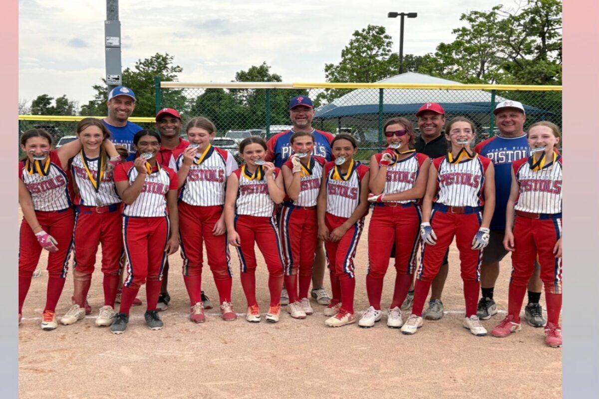 Park Ridge Pistols 12U White with their medals